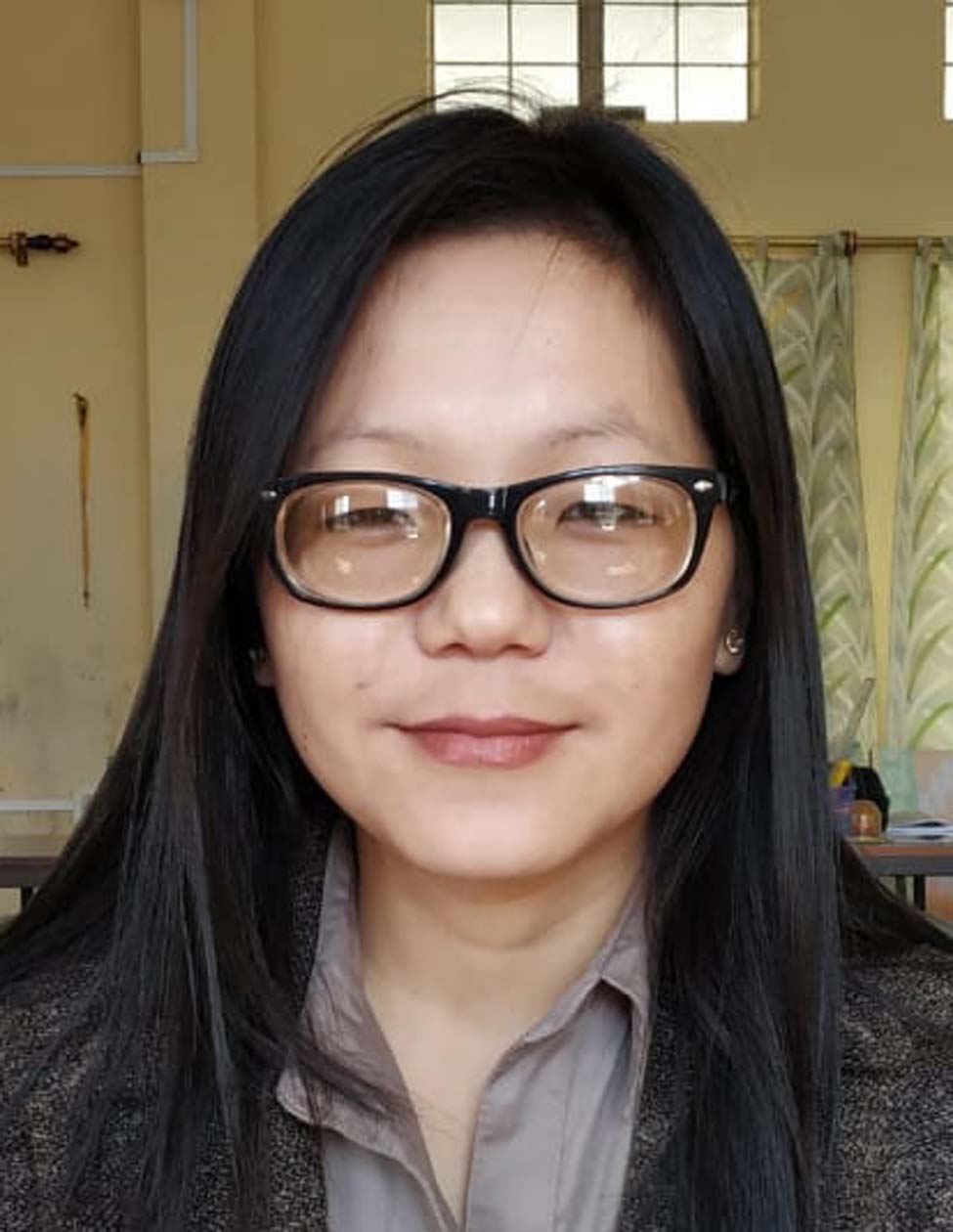 Dr. Liha Mena